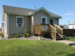802 Hartman Ave, Waterloo, IA 50701