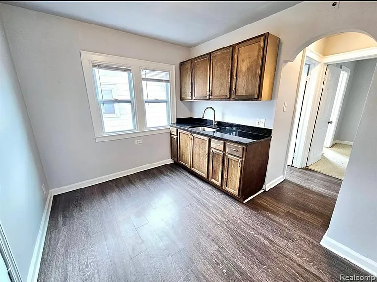 15041 Cruse St #2 — Photo 9