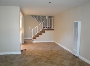 14892 Harper St APT B, Midway City, CA 92655