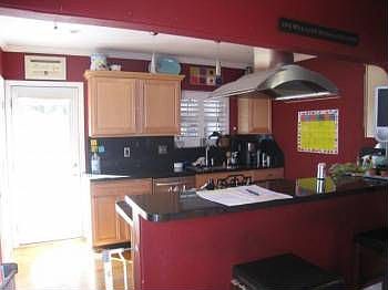 2nd image of 4628 Esther St