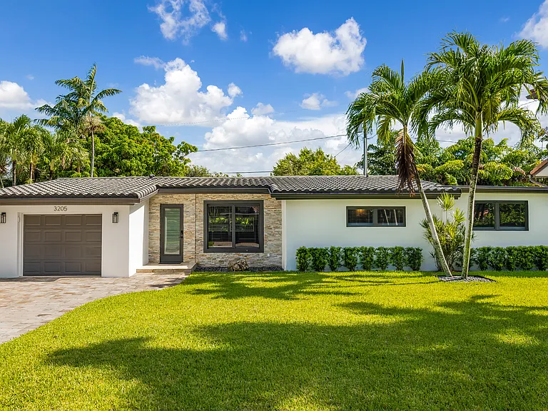 3205 Barton Rd — Photo 26