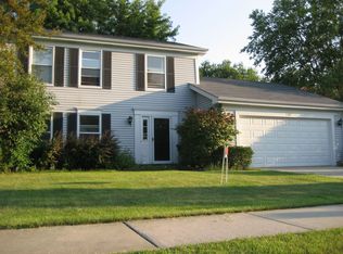 1105 Lockwood Dr, Buffalo Grove, IL 60089