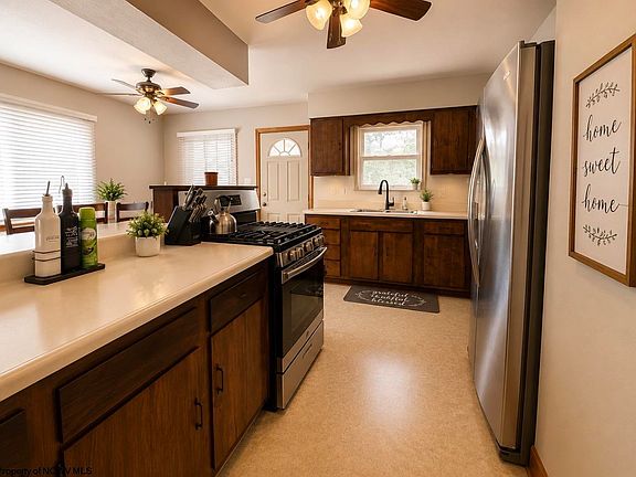 4th image of 114 Woodlyn Dr
