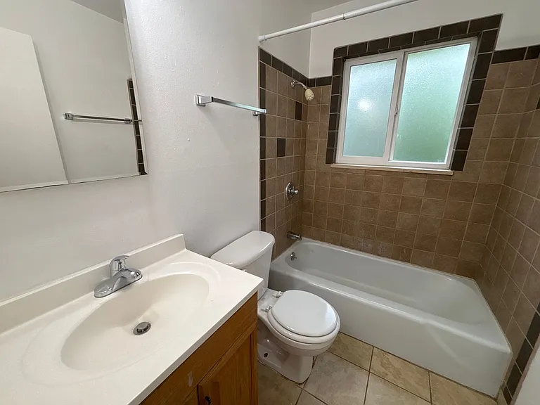 321 Bonnie Ct — Photo 13