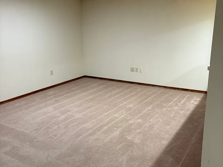 436 Slusser Ln — Photo 30