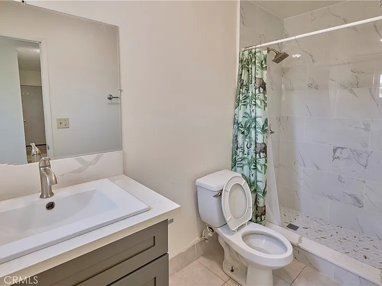 170 E Floral Dr — Photo 6