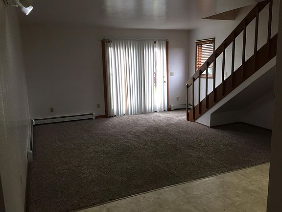 2nd image of 2815 Wilson St
