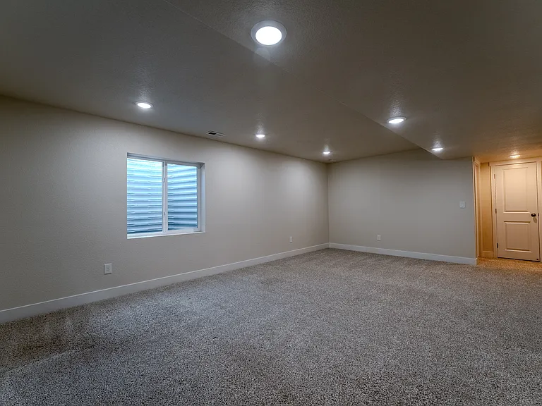 8172 Goldenray Pl — Photo 17