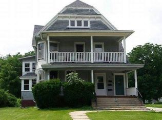 136 Maple Ave #2, Galesburg, IL 61401