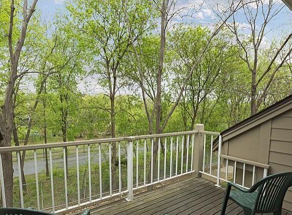 2nd image of 2868 Kenwood Isles Dr #2868