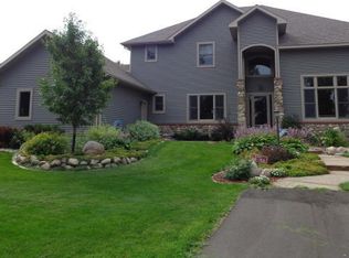 1298 Cherry Dr NE, Watertown, SD 57201
