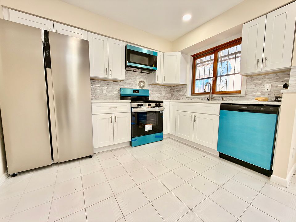 1st image of 185 Oxford St #2
