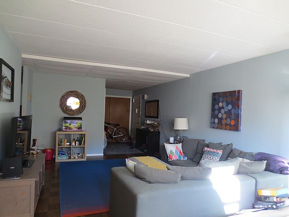 4th image of 1085 Warburton Ave APT 611