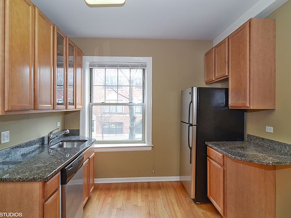4th image of 6139 N Hoyne Ave #1
