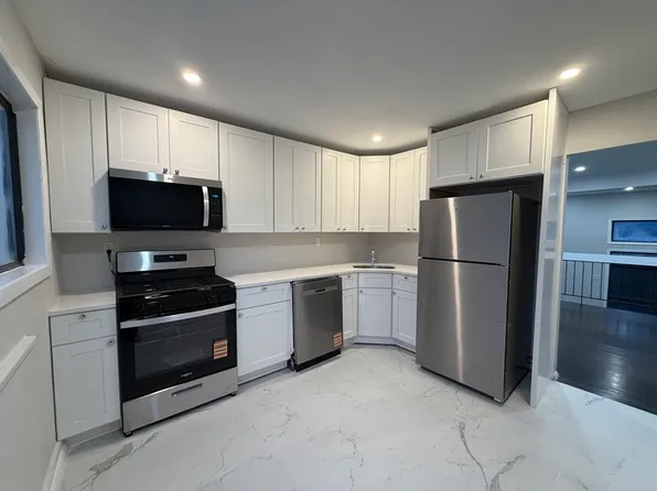 440 Tall Oak Ln, Hillsborough, NJ 08844