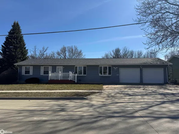 1909 Main Ave, Clear Lake, IA 50428