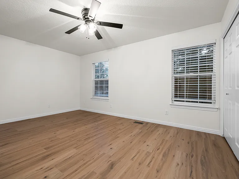 1025 S 810 E — Photo 21