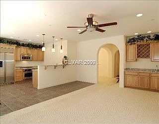 1st image of 11 Avenza Dr