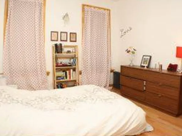 2234 Ocean Avenue image 1 of 7