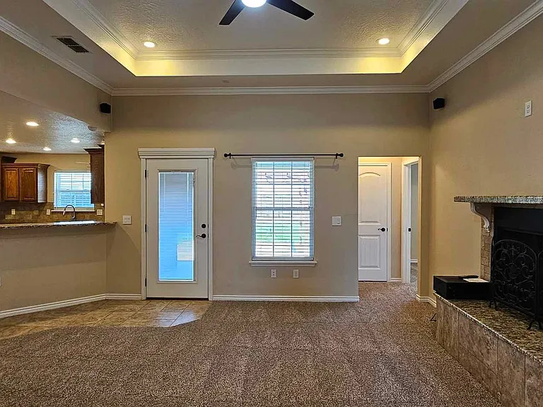 2320 Flagstone Dr — Photo 7