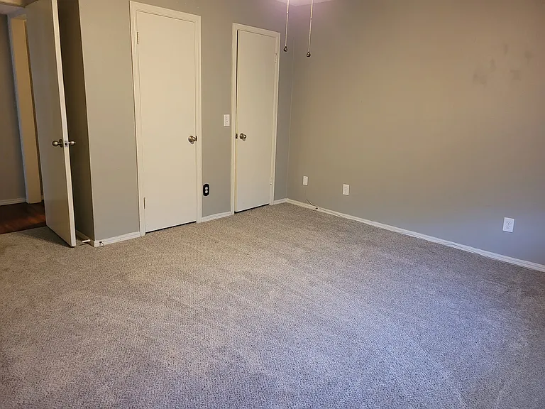 11327 N May Ave #B — Photo 9