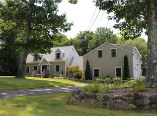 5 Cortland Pl, Oxford, CT 06478