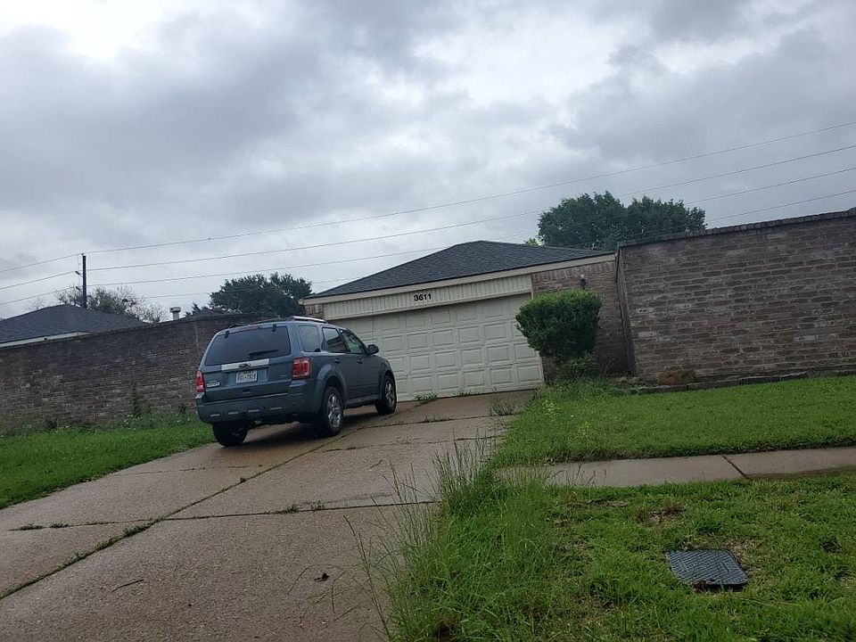2nd image of 3611 Vineyard Dr