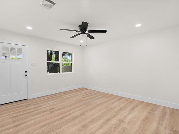 5th image of 316 George Ct