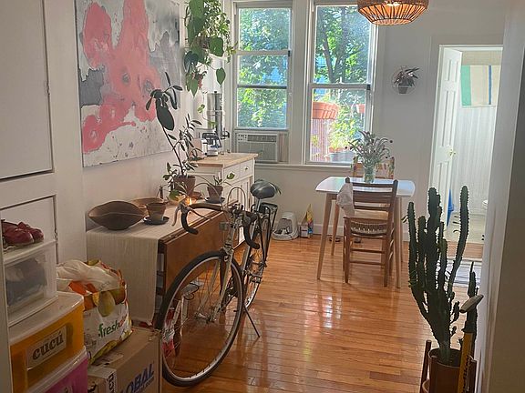 2nd image of 88 Eagle St APT 2L