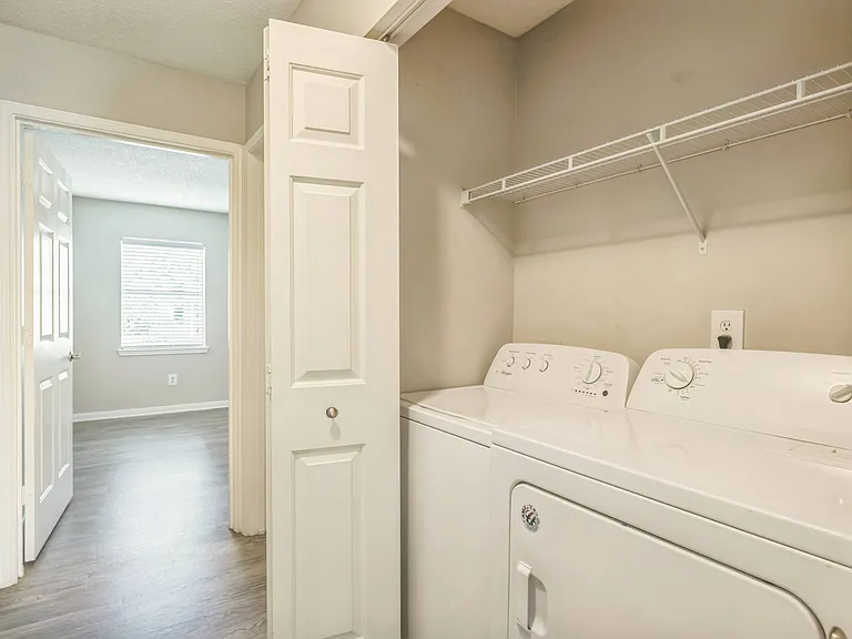Havenly Park Villas — Photo 11