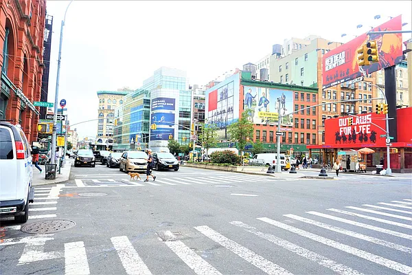 Rented by MD NYC Management LLC | media 32