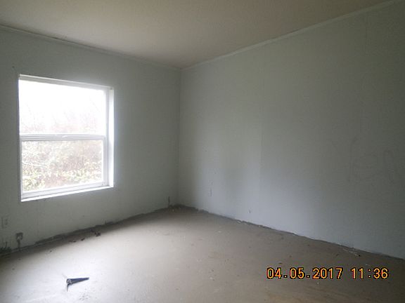 4th image of 4401 Olympic Hwy