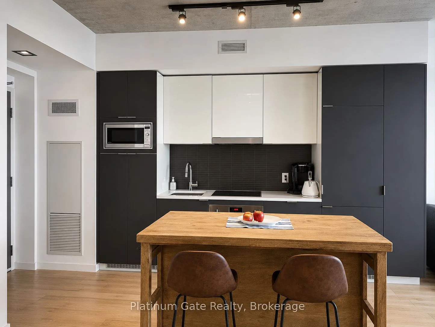 2 bed, $2,950 — Photo 3