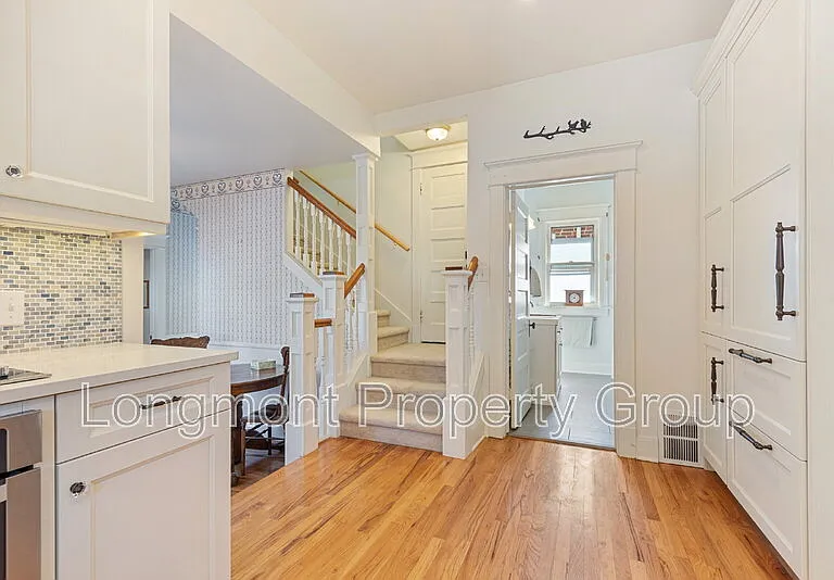 632 Bross St — Photo 16