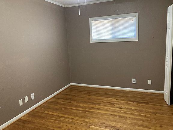 5th image of 1410 Belleville Ave