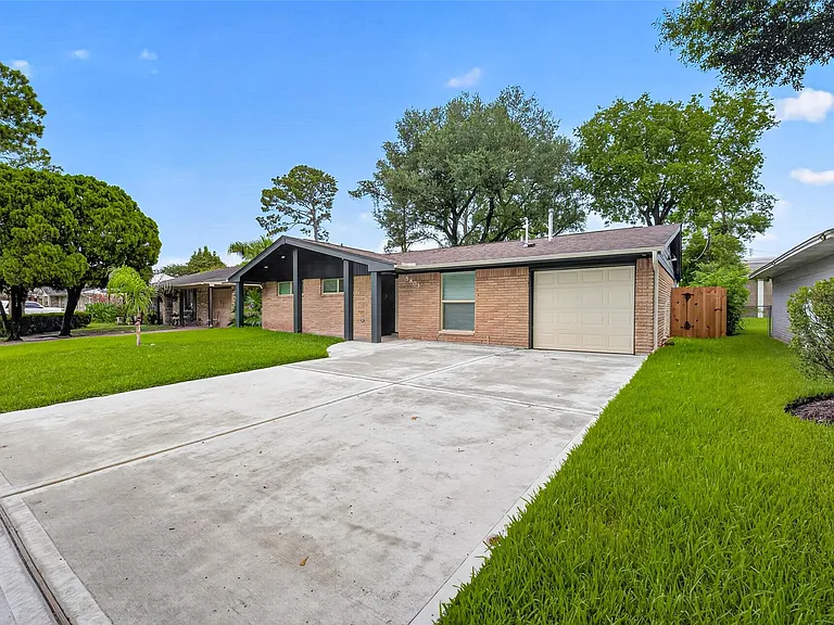5803 Greencraig Dr — Photo 29