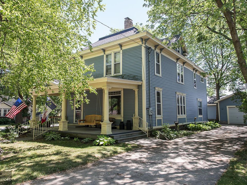 515 3rd Ave N Clear Lake Ia Mls Zillow