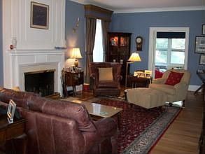 4th image of 615 E Henrietta Ave