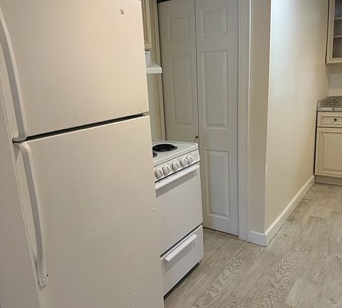 5th image of 4700 E 2nd St #1