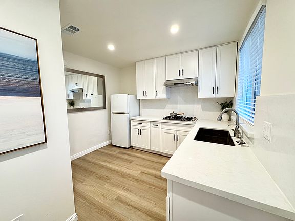 2nd image of 4226 Penn Mar Ave #1