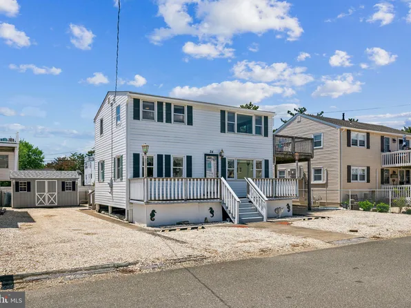 24 W Carolina Ave, Beach Haven, NJ 08008