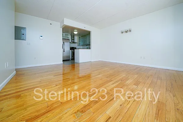 Rented by Sterling Realty Solution Inc | media 1