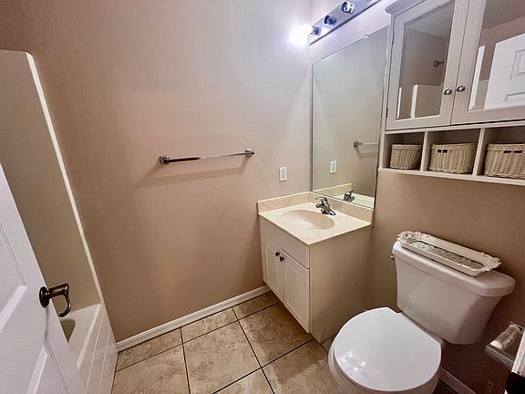 4th image of 1111 Diplomat Pkwy E APT 3