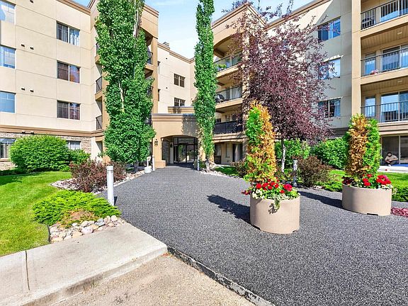 4th image of 400 Palisades Way #425