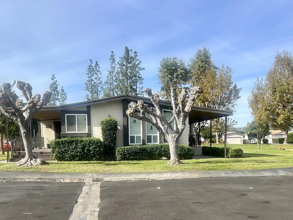 1st image of 9255 N Magnolia Ave Space 127
