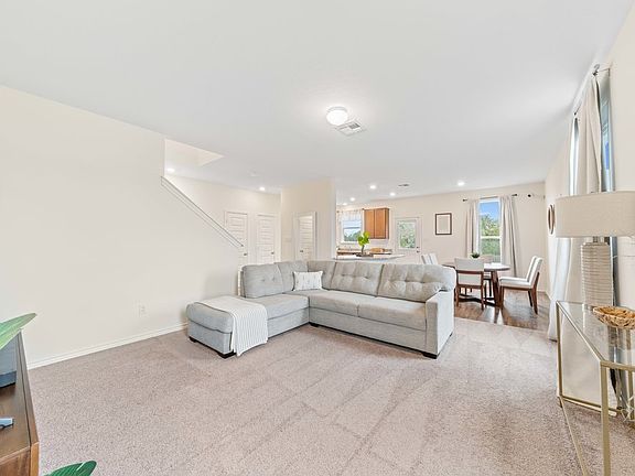 5th image of 10643 W Military Dr Unit 33