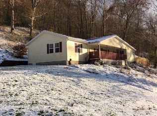 2007 Anton Dr, Huntington, WV 25704