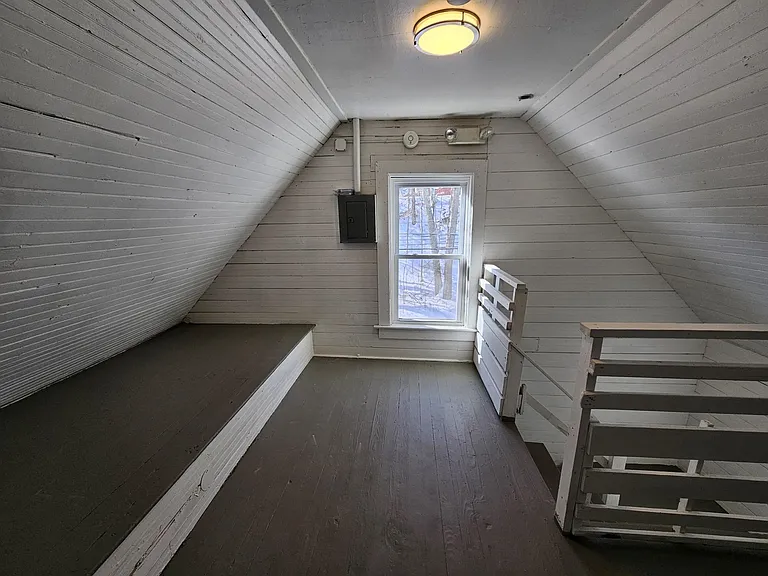 227 Rockingham St #3 — Photo 13