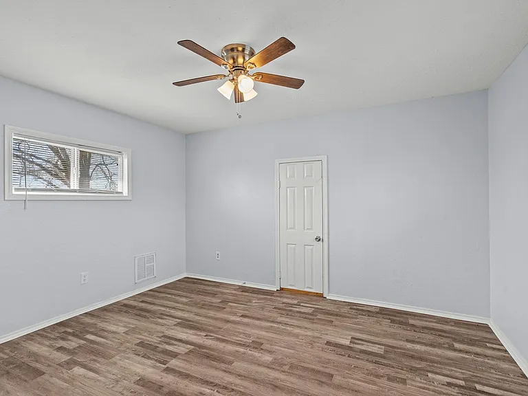 228 Orange St — Photo 14