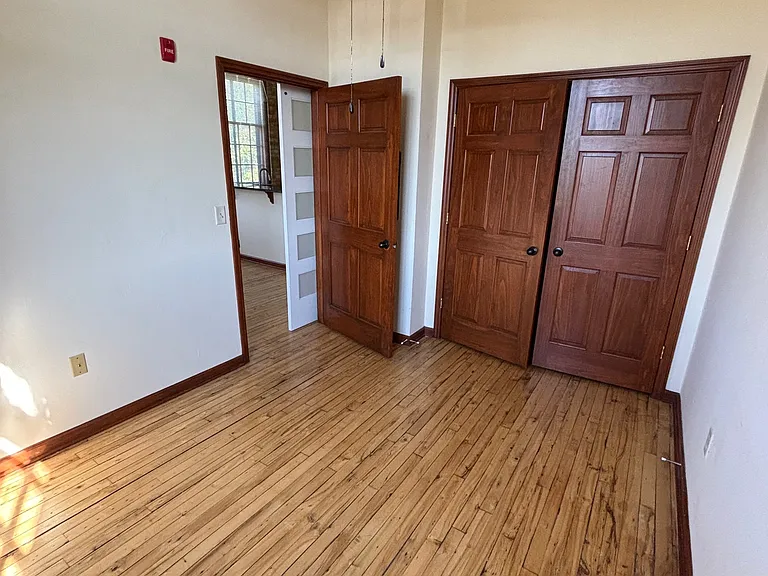 141 W Vine St — Photo 6